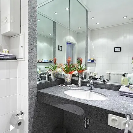 Management - Business Apartment